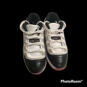 Nike Air Jordan 11 Retro Low ConcordBred